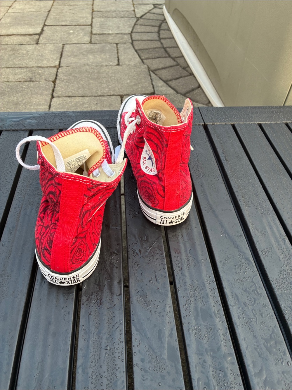 Women’s Converse  Red High-Top Sneakers with Floral Print Worn 2x Sz 8 - Picture 2 of 8
